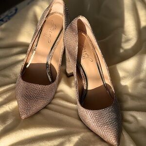 Bagdley Mischka Jewel Collection sparkly pumps. Size 7. Very pretty! Gently worn